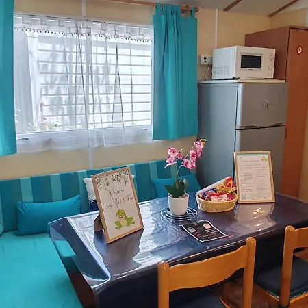 אתר קמפינג Toad&frog, Le Spot Fun D'agde En Bord De *