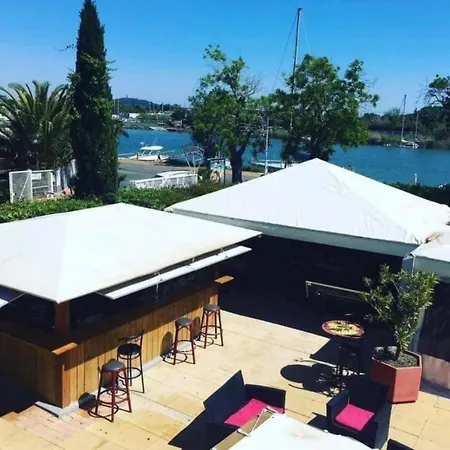 Kemping Toad&frog, Le Spot Fun D'agde En Bord De